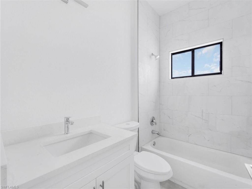 305 Diplomat PKWY E photo 16