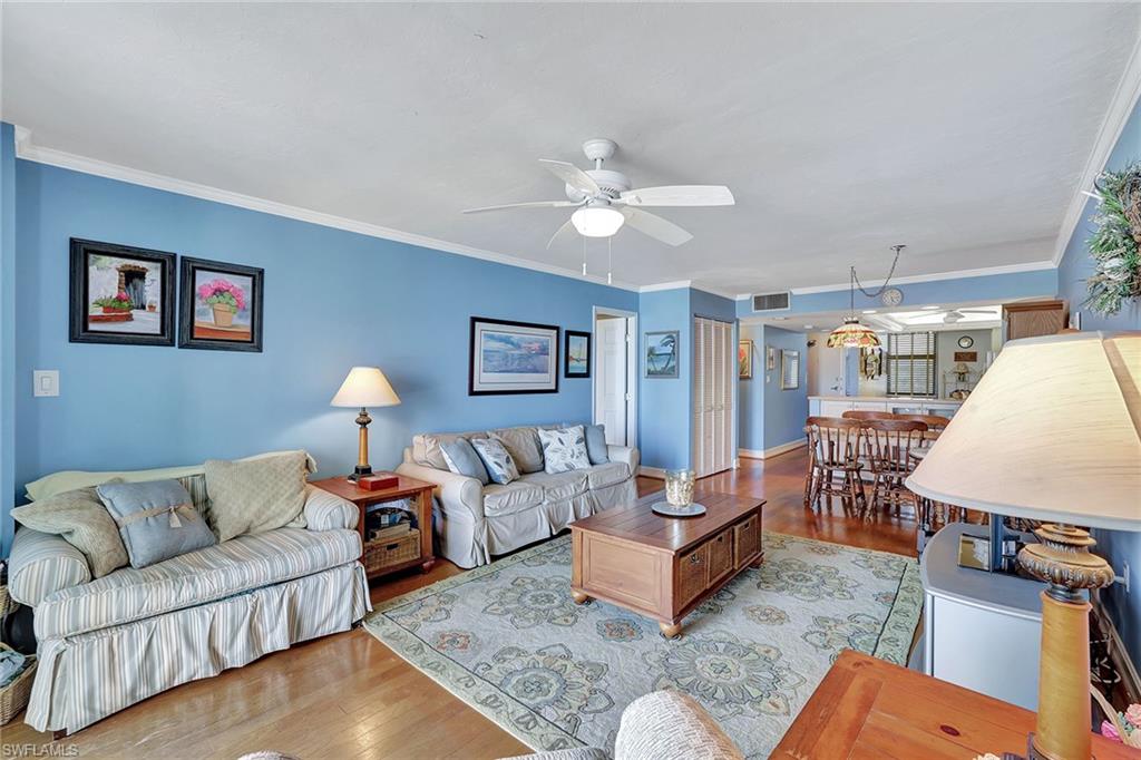 320 Seaview CT 2-305 photo 7