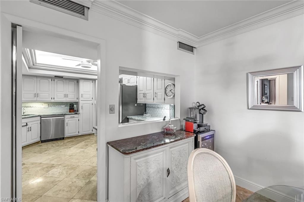 174 Collier BLVD 304 photo 13