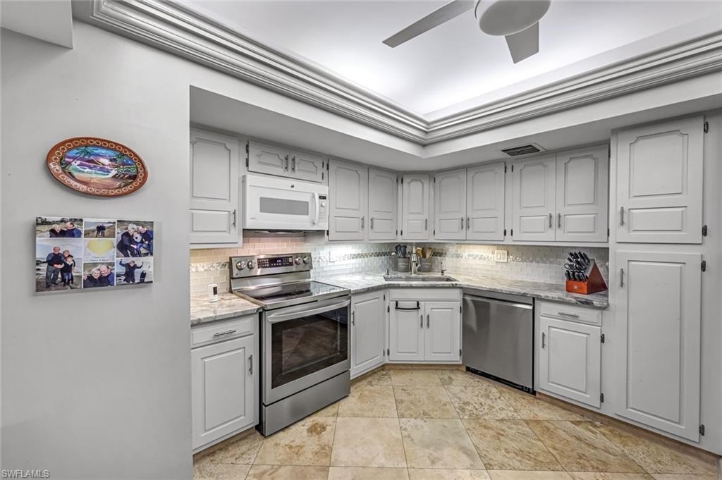 174 Collier BLVD 304 photo 17