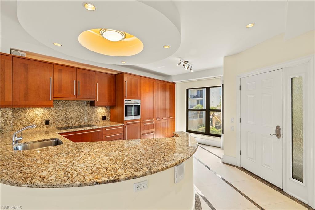 625 La Peninsula BLVD 625 photo 7