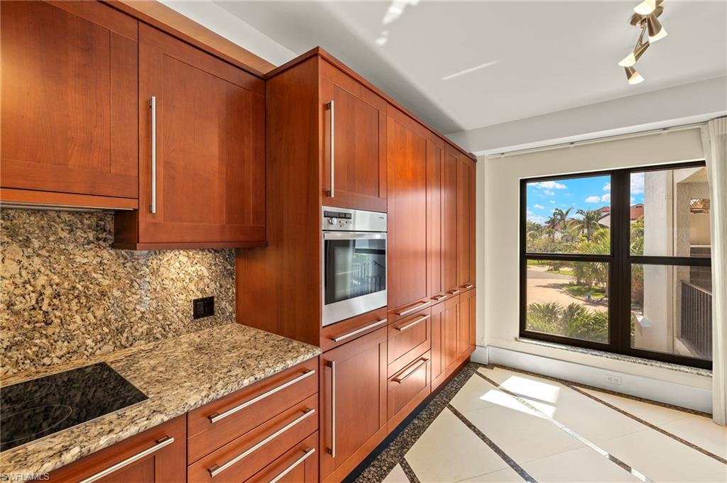 625 La Peninsula BLVD 625 photo 9
