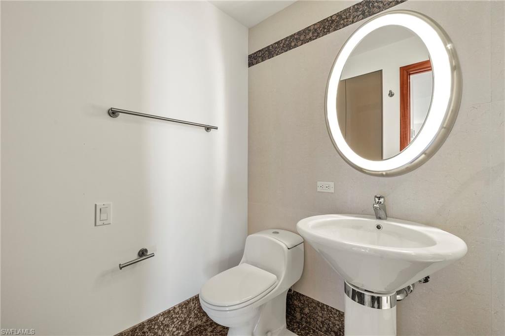 625 La Peninsula BLVD 625 photo 24