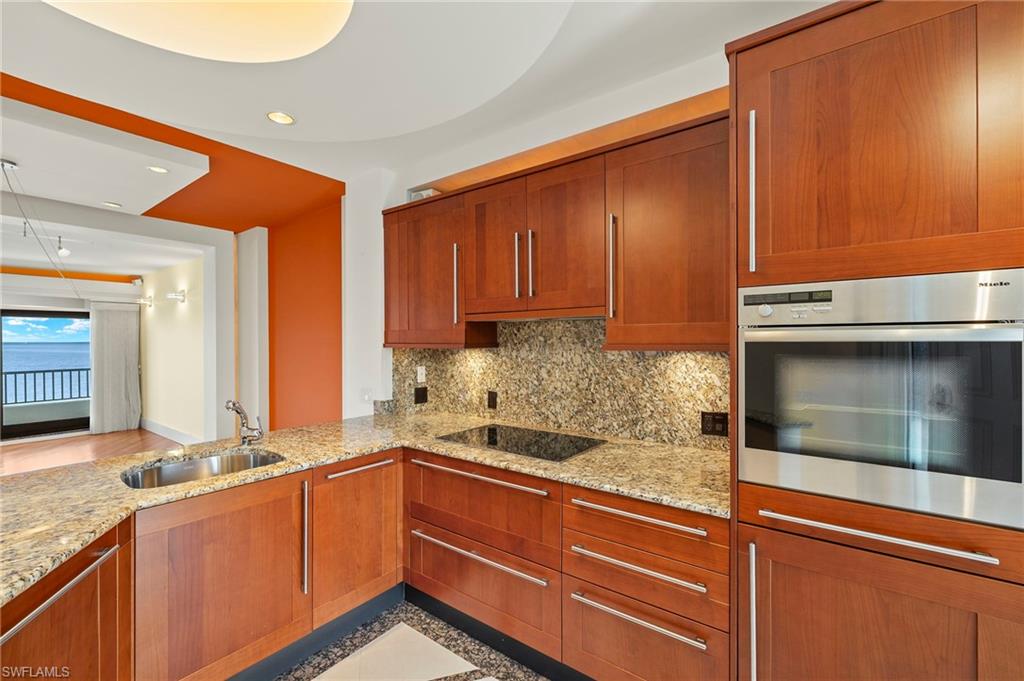 625 La Peninsula BLVD 625 photo 11