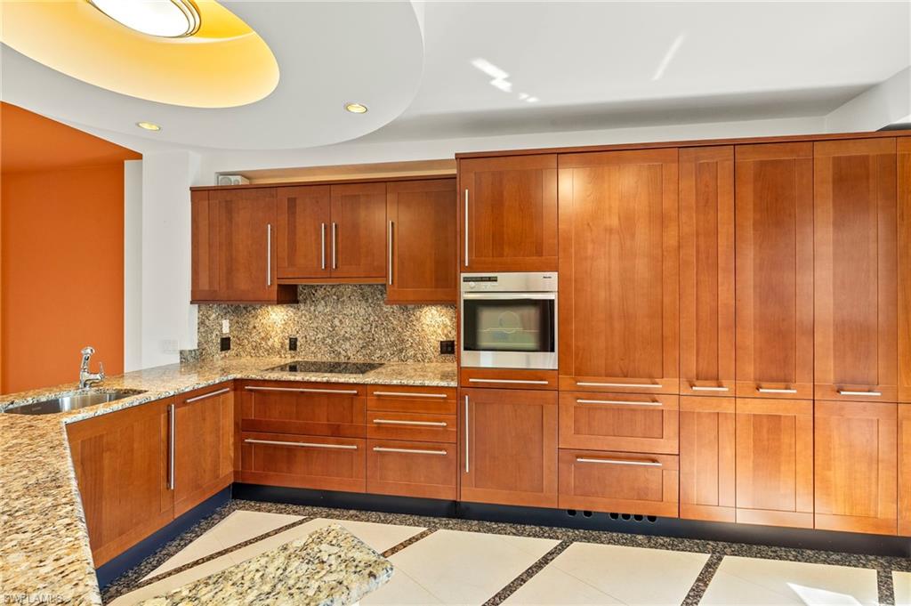 625 La Peninsula BLVD 625 photo 8
