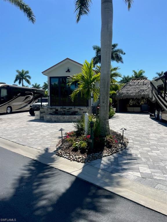 13613 Snapper LN