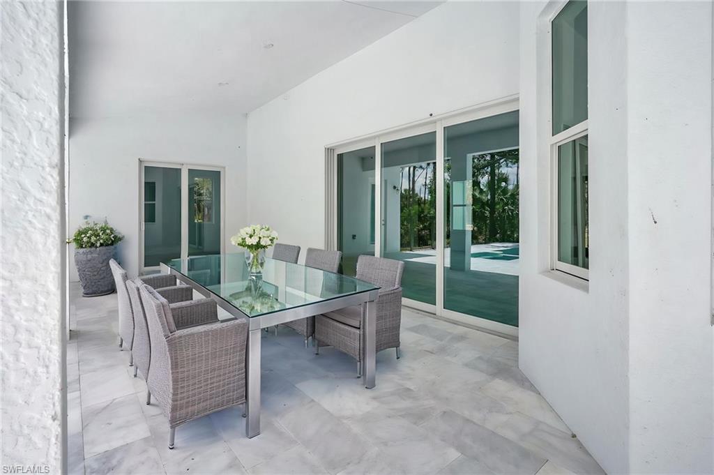 View of patio / terrace with outdoor dining space