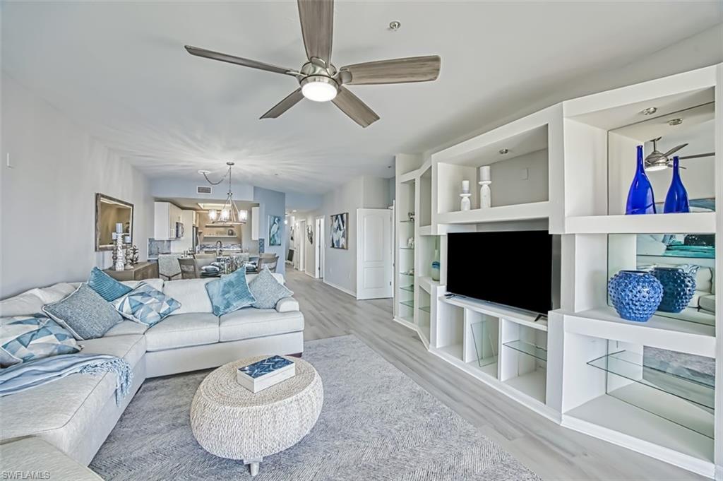 14817 Laguna DR 403 photo 27
