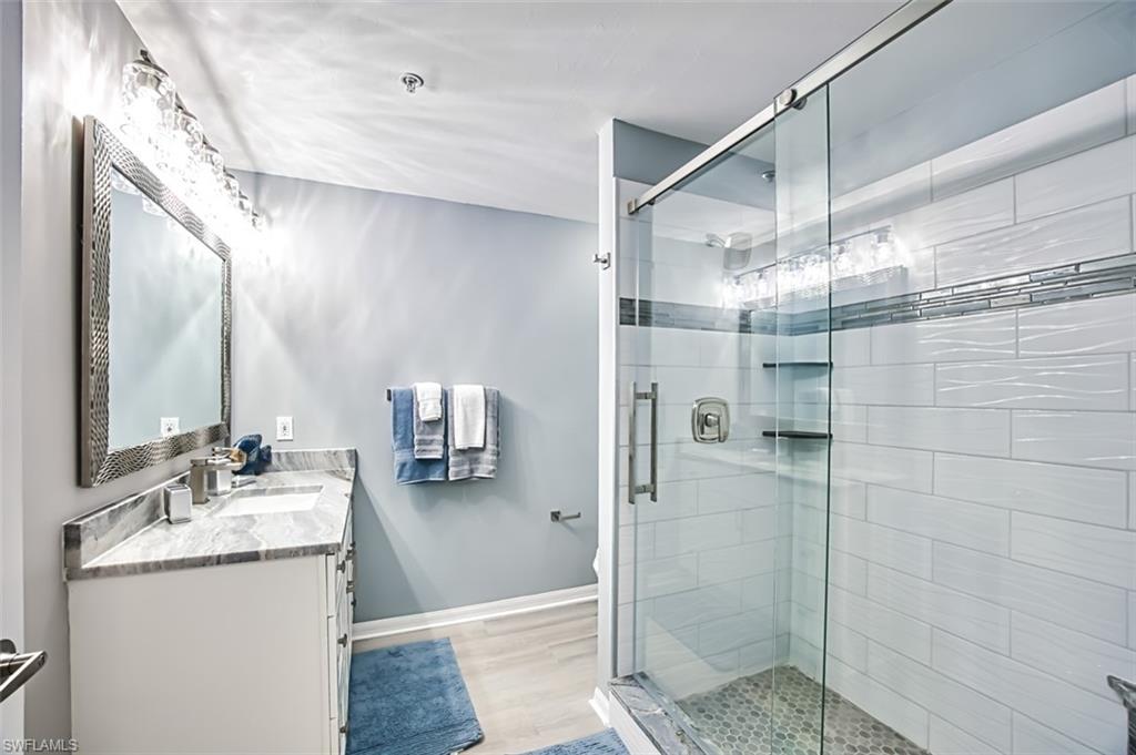 14817 Laguna DR 403 photo 40