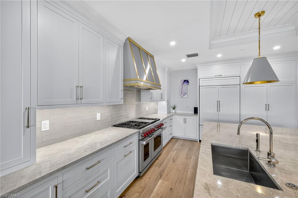 1820 Gulf Shore BLVD N 202 photo 10