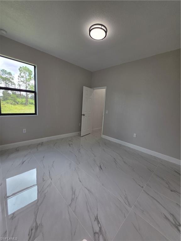 326 NATHAN AVE photo 38