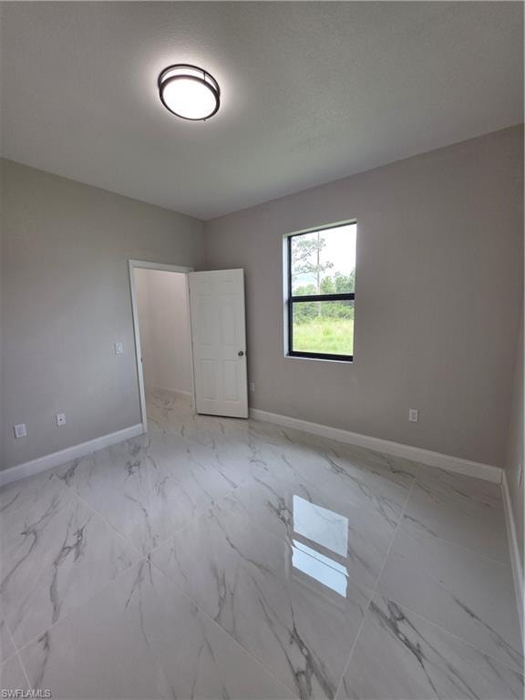 326 NATHAN AVE photo 37