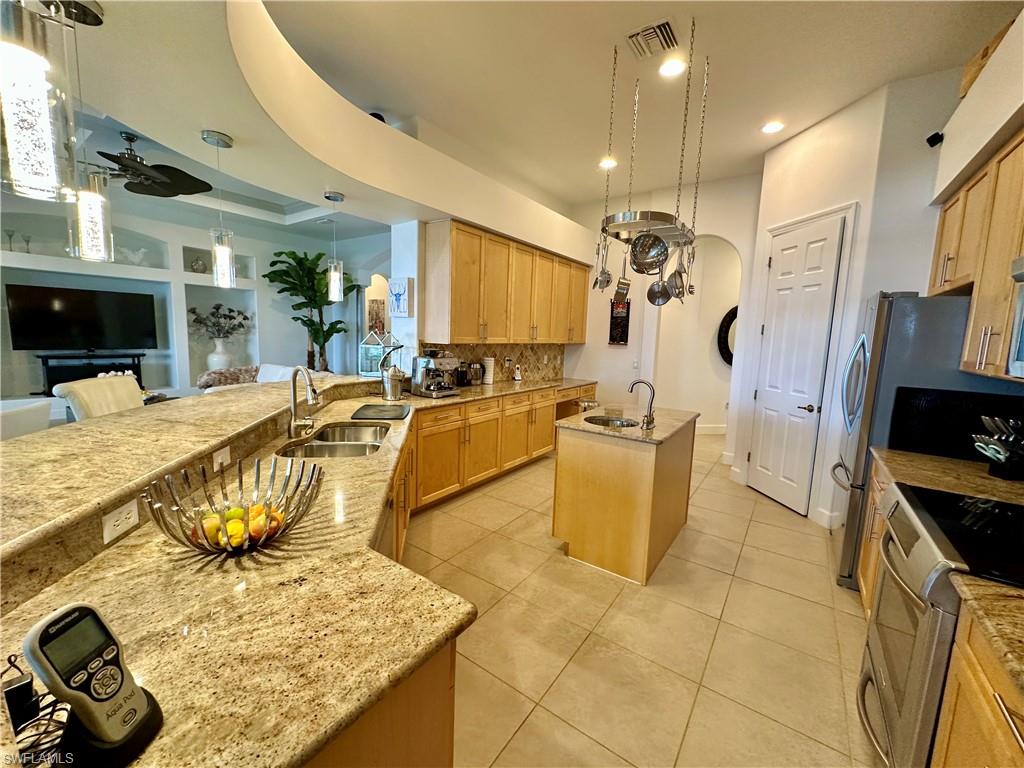 5593 Whispering Willow WAY photo 16