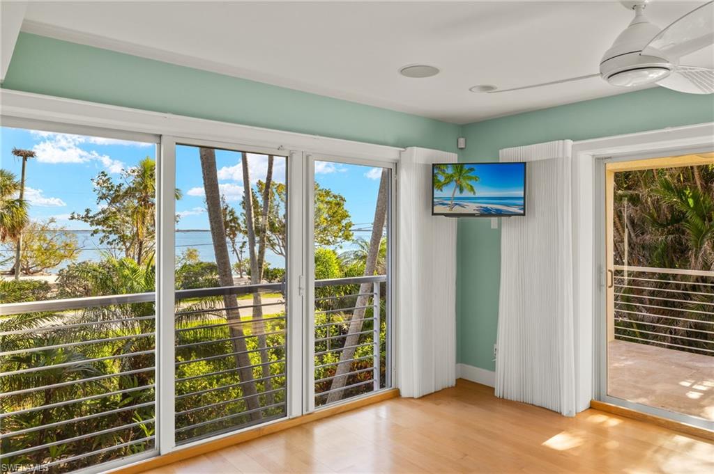 1581 San Carlos Bay DR photo 25