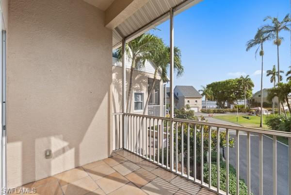 819 James ST photo 10
