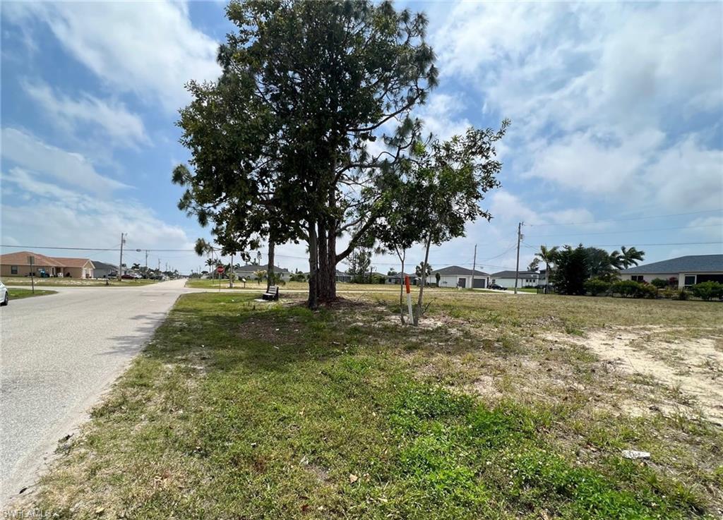 2712 SW 8th PL photo 8