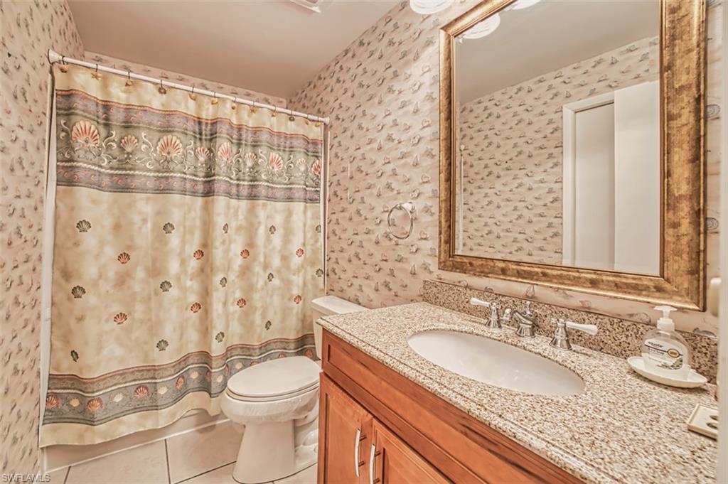 8061 S Woods CIR 4 photo 26
