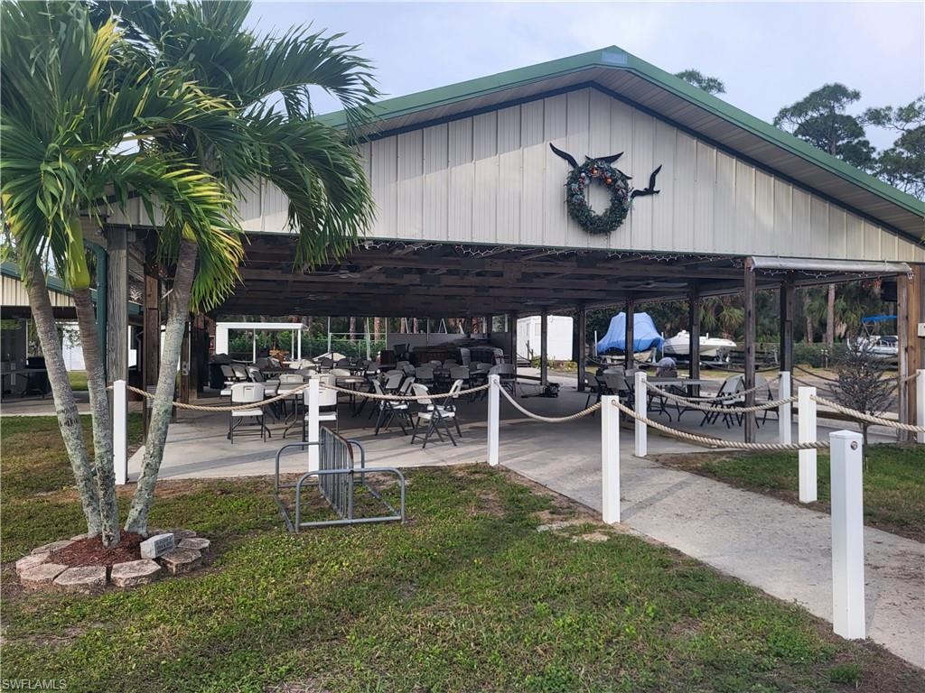 Boat storage, park has gulf access!