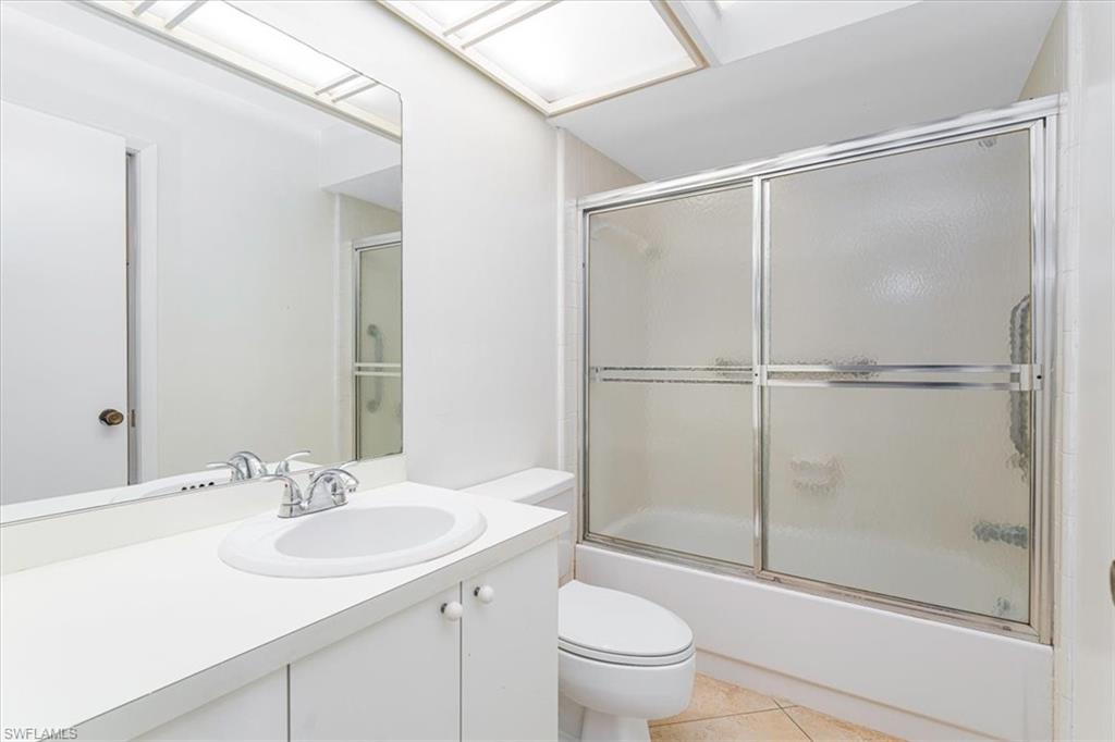 2nd Bathroom with Tub Shower Combo