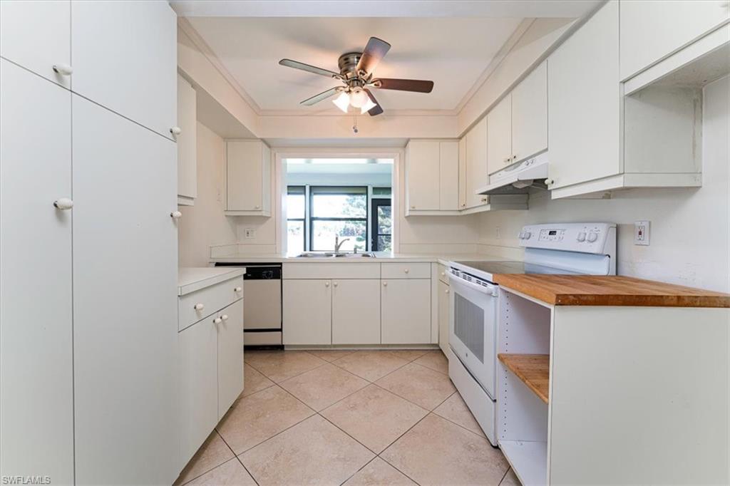 3127 Boca Ciega DR B6