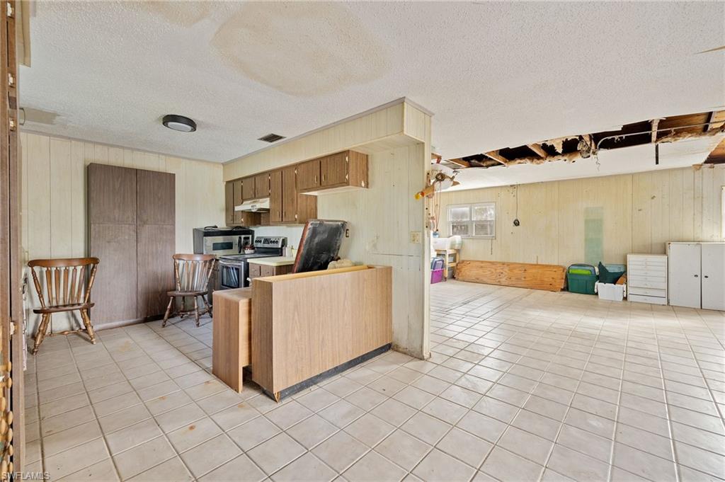 905 Fitzhugh ST photo 8
