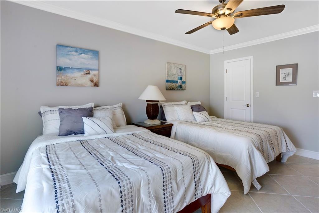 2 full size beds