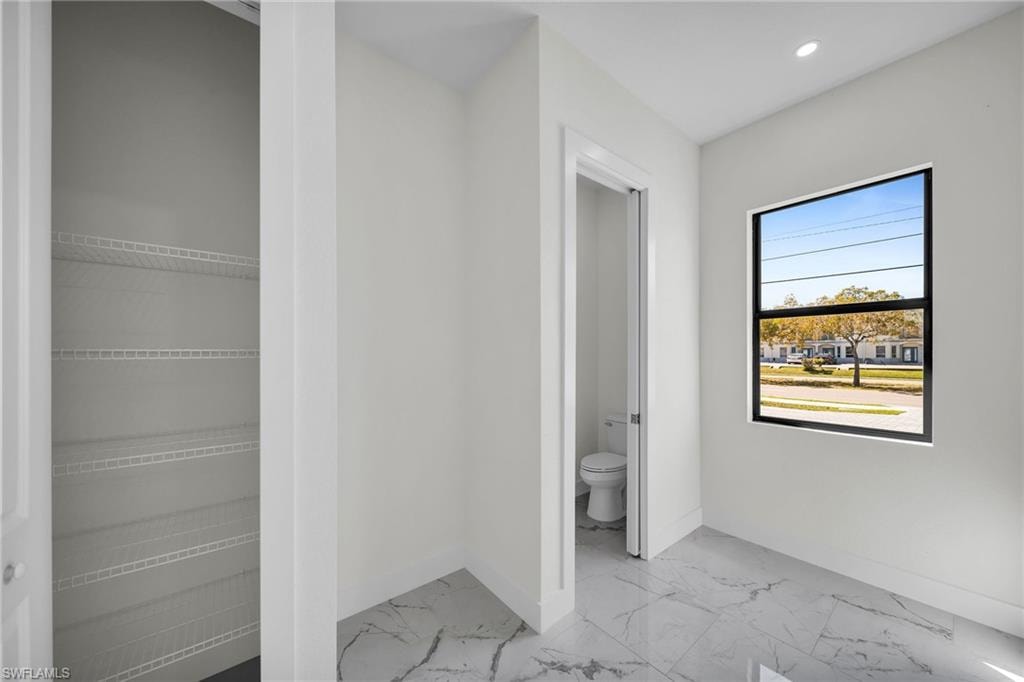 404 28th PL photo 16