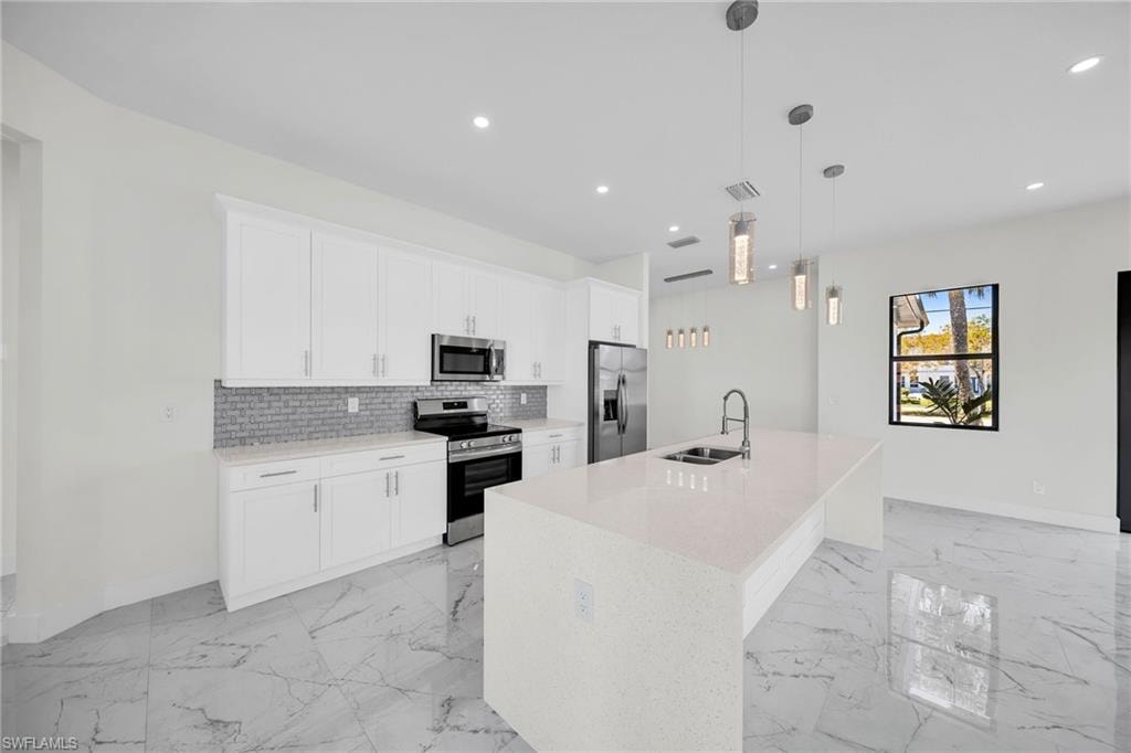 404 28th PL
