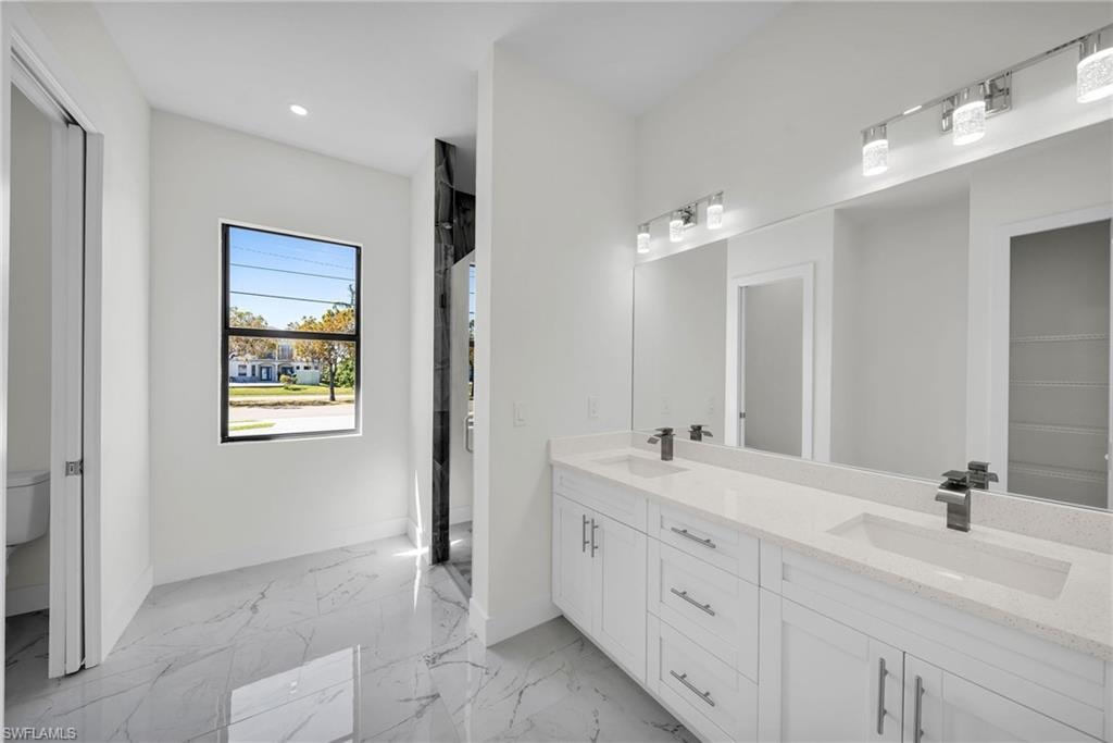 404 28th PL photo 14