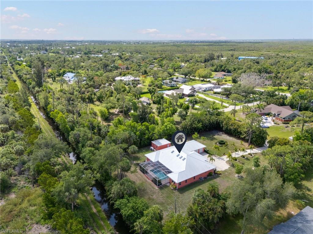 Aerial view of property and surrounding area