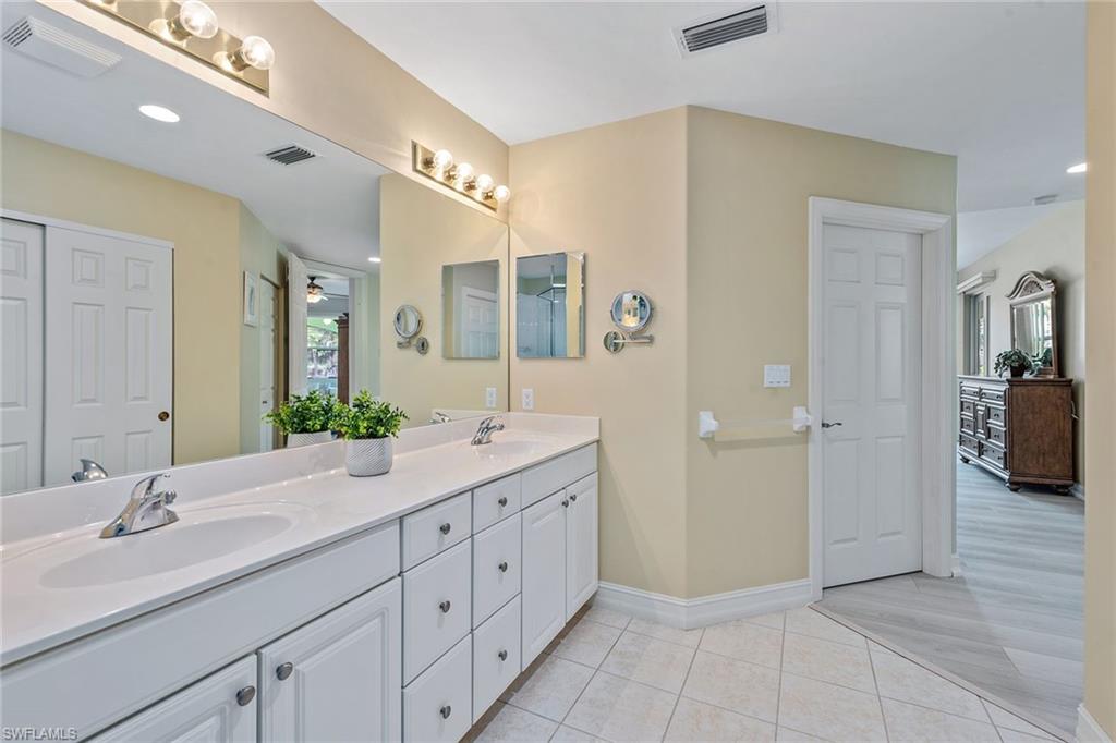 1263 Rialto WAY 102 photo 13