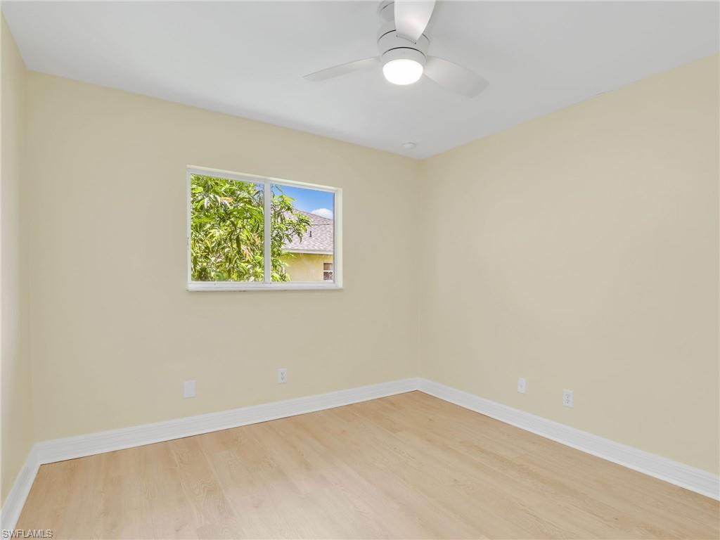 305 16th PL photo 23