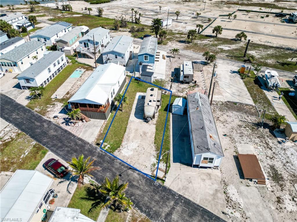Birds eye view of property