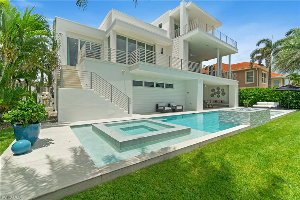 432 Bayside AVE photo 44