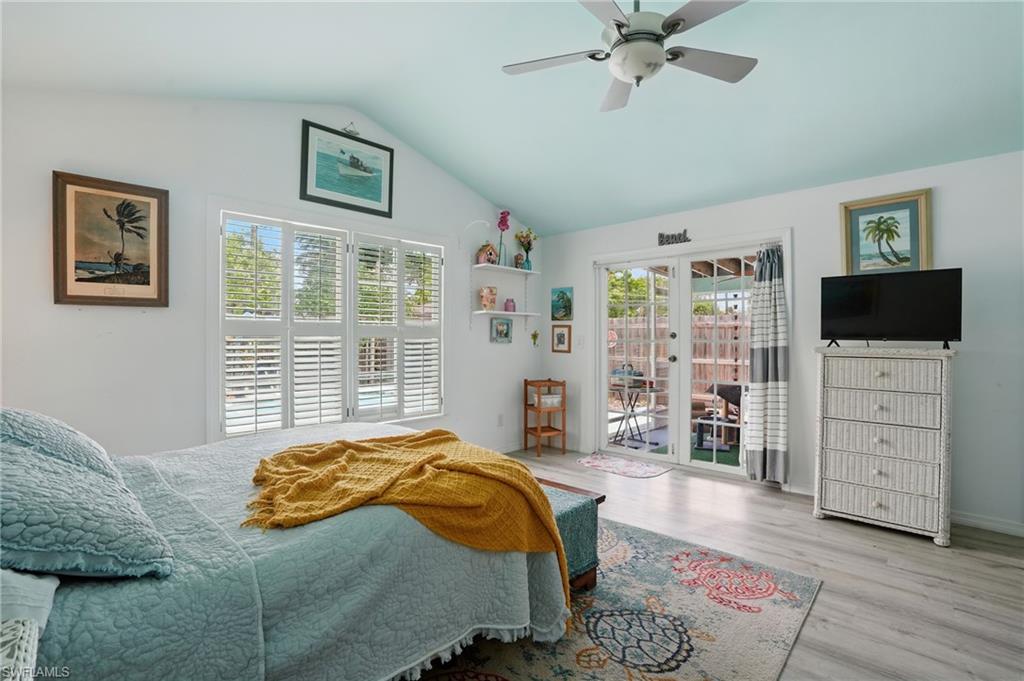 Bedroom with access to outside