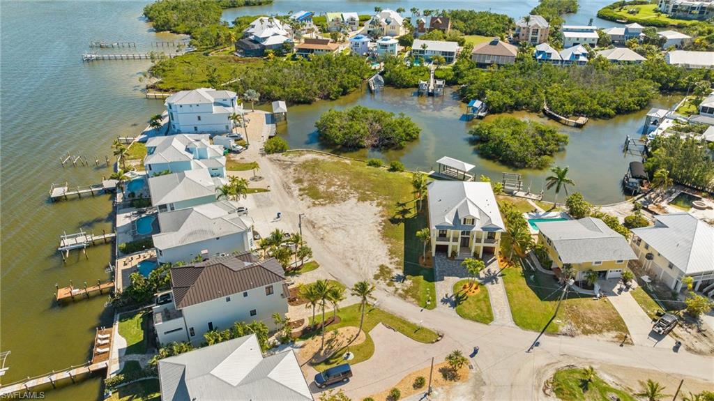 390 Seminole WAY