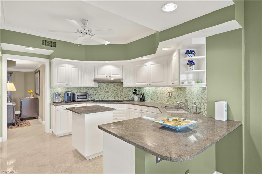 8990 Bay Colony DR 1002 photo 6