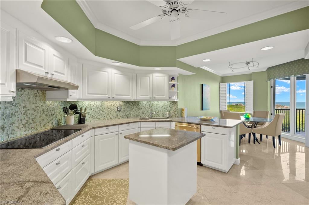 8990 Bay Colony DR 1002 photo 7