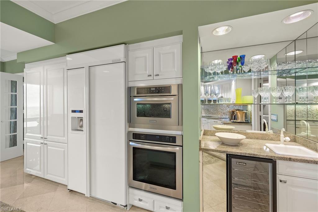 8990 Bay Colony DR 1002 photo 8