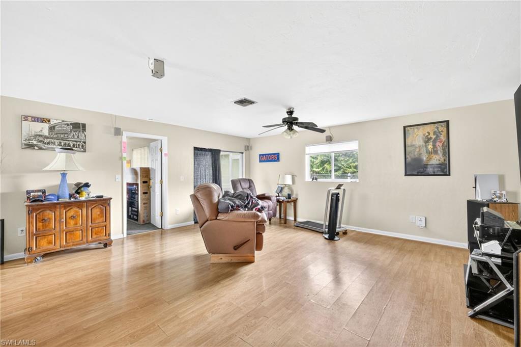 1404 SE 36th TER photo 21