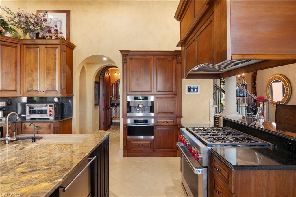 841 Cypress Lake CIR photo 9