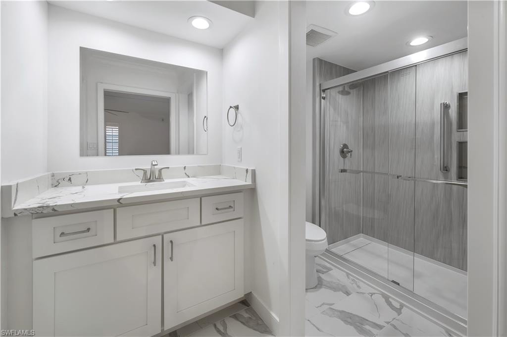 222 Harbour DR 114 photo 31