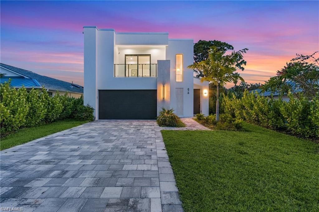 678 95th AVE N photo 35