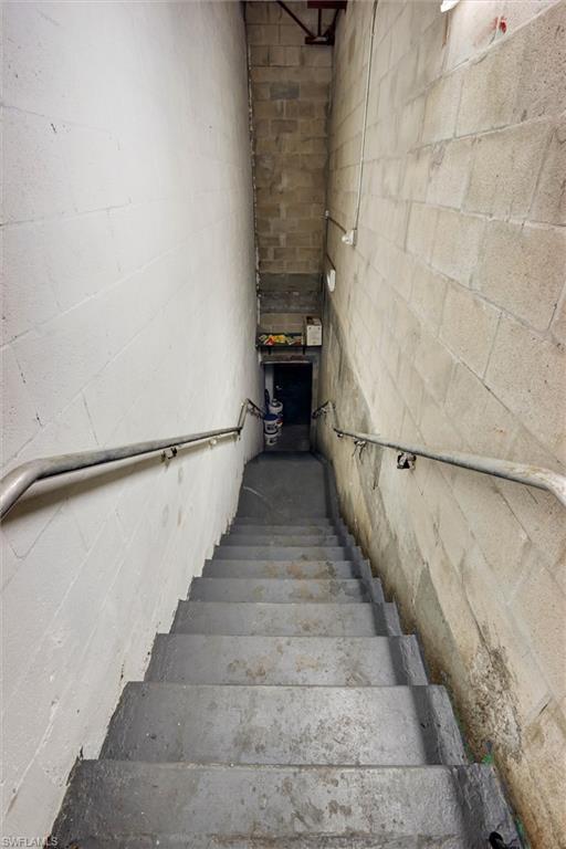 3 ofr 3 Stair Wells