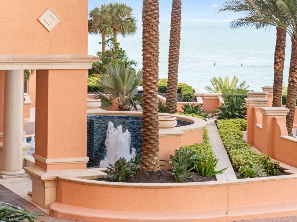 970 Cape Marco DR 402 photo 27