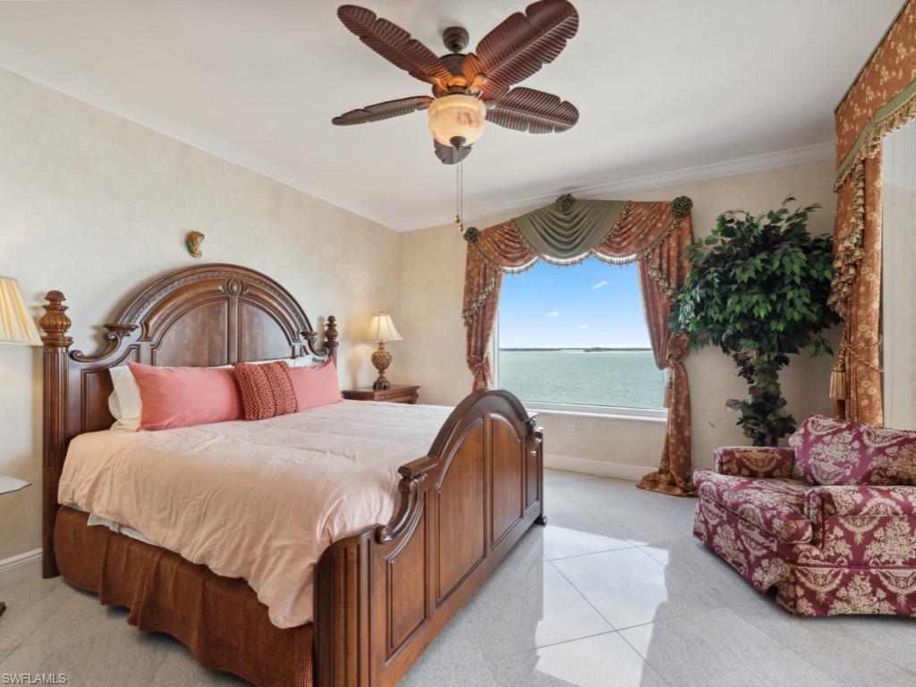 970 Cape Marco DR 402 photo 20