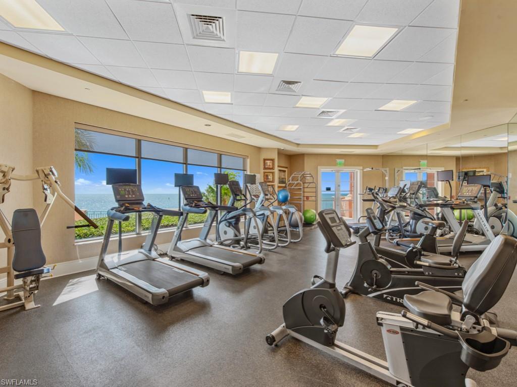 970 Cape Marco DR 402 photo 33