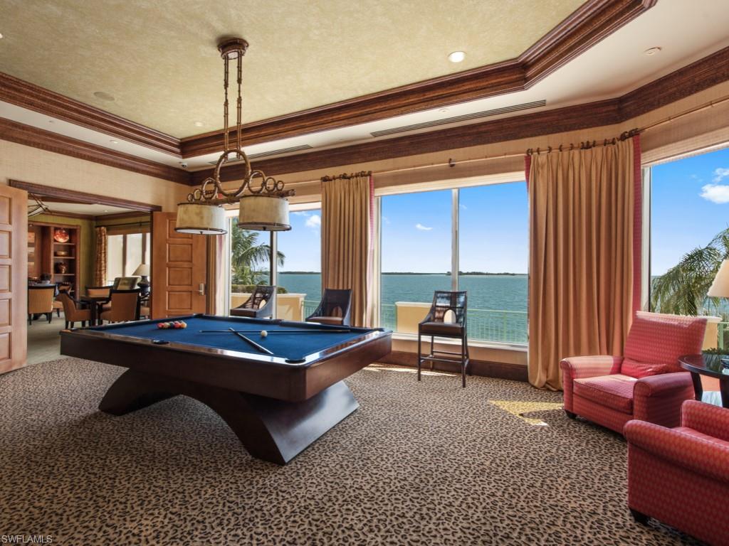 970 Cape Marco DR 402 photo 35