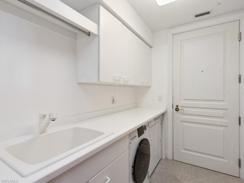 970 Cape Marco DR 402 photo 31