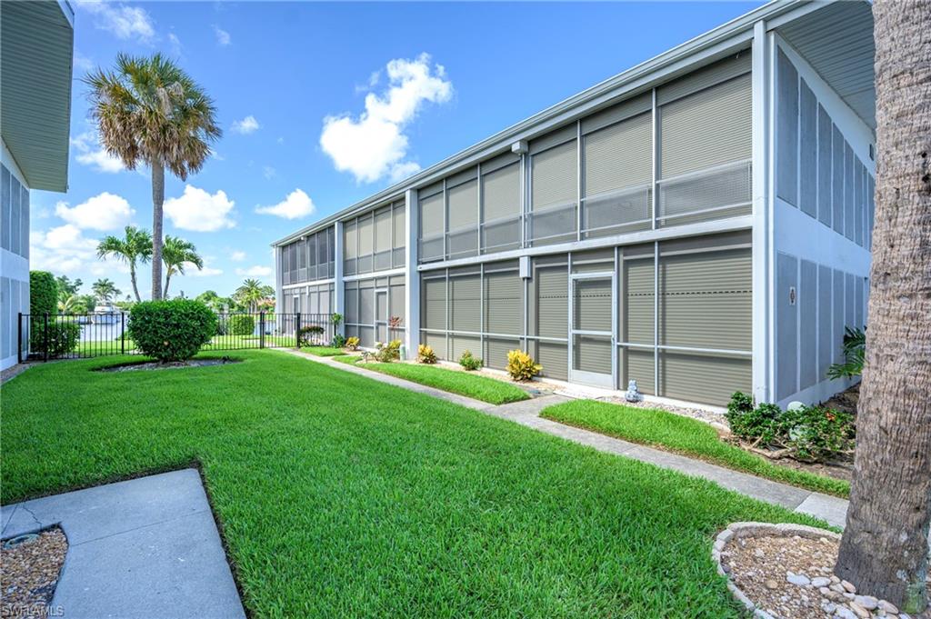 330 Tudor DR 102